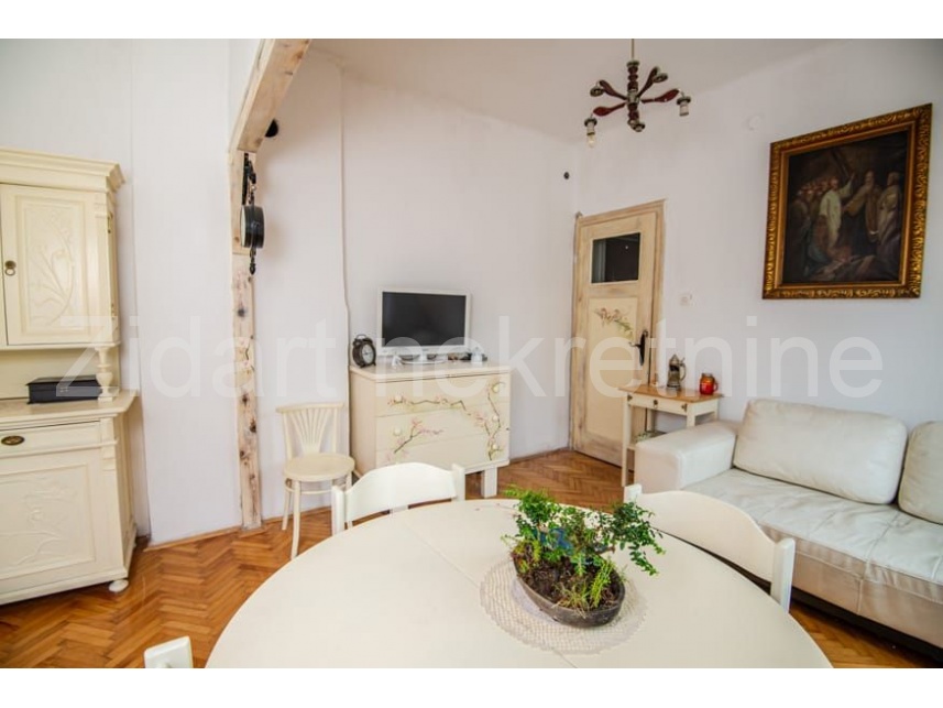 Квартира, 1033 м², 256 000$ — FAKTOR
